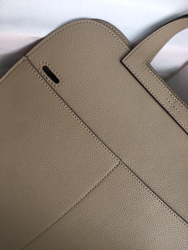 LO - HRMS LUXURY BAGS - 770