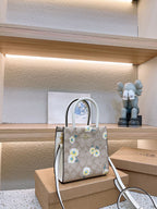 LO - CCH Bags - 440