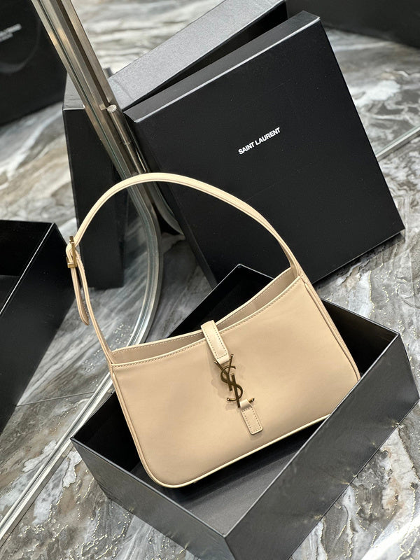 BB - YSL Bag - 2496