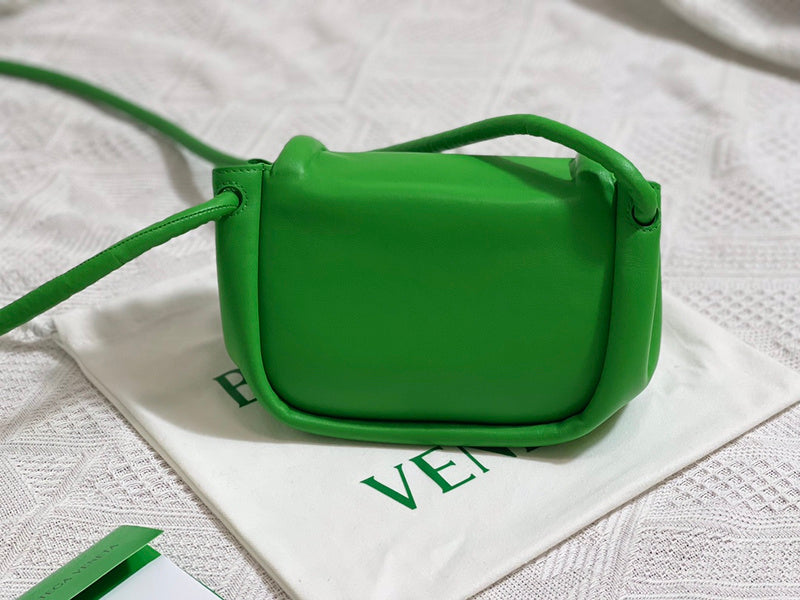B-VENETA STYLISH HANBAGS FOR WOMEN - - 021