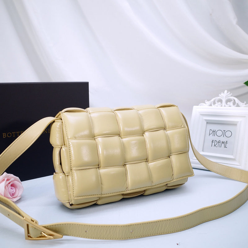 B-VENETA STYLISH HANBAGS FOR WOMEN - 189