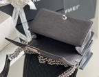 CHL - Medium Classic Flap Bag 25LO Black For Women A67086
