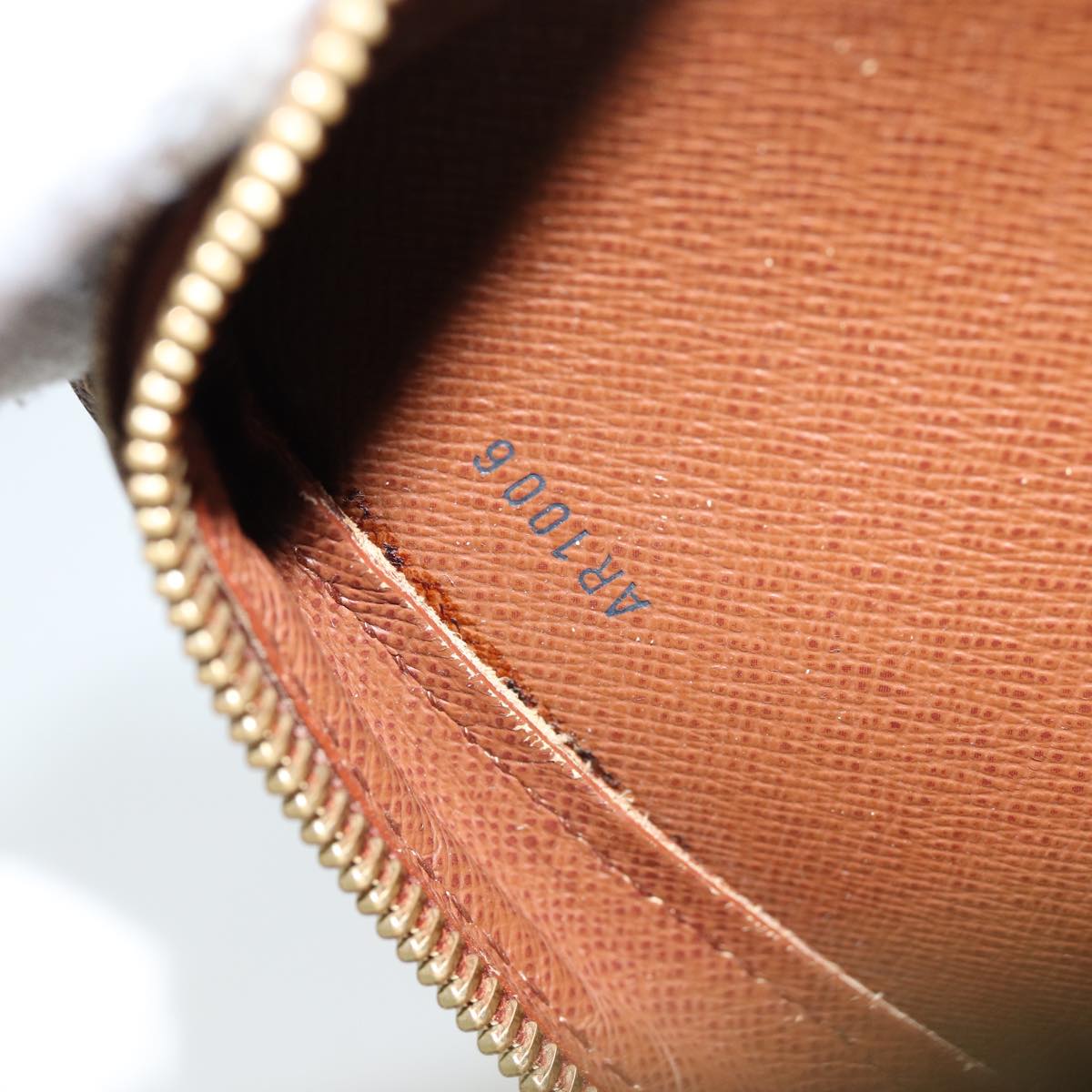 LO-LV bags 1186