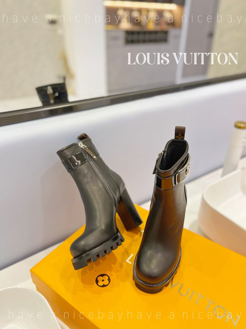 LO-LV bags 3436