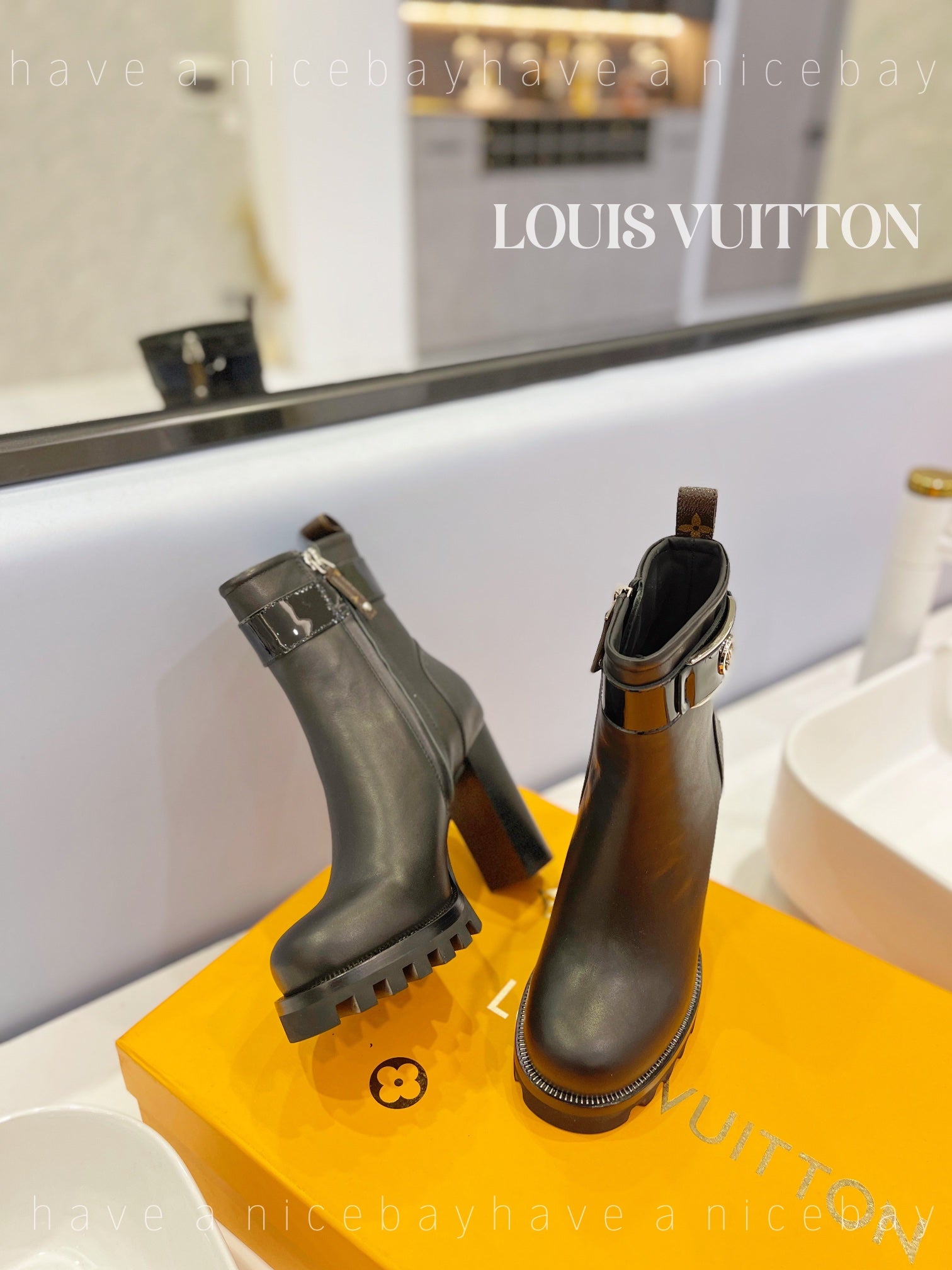 LO-LV bags 3436