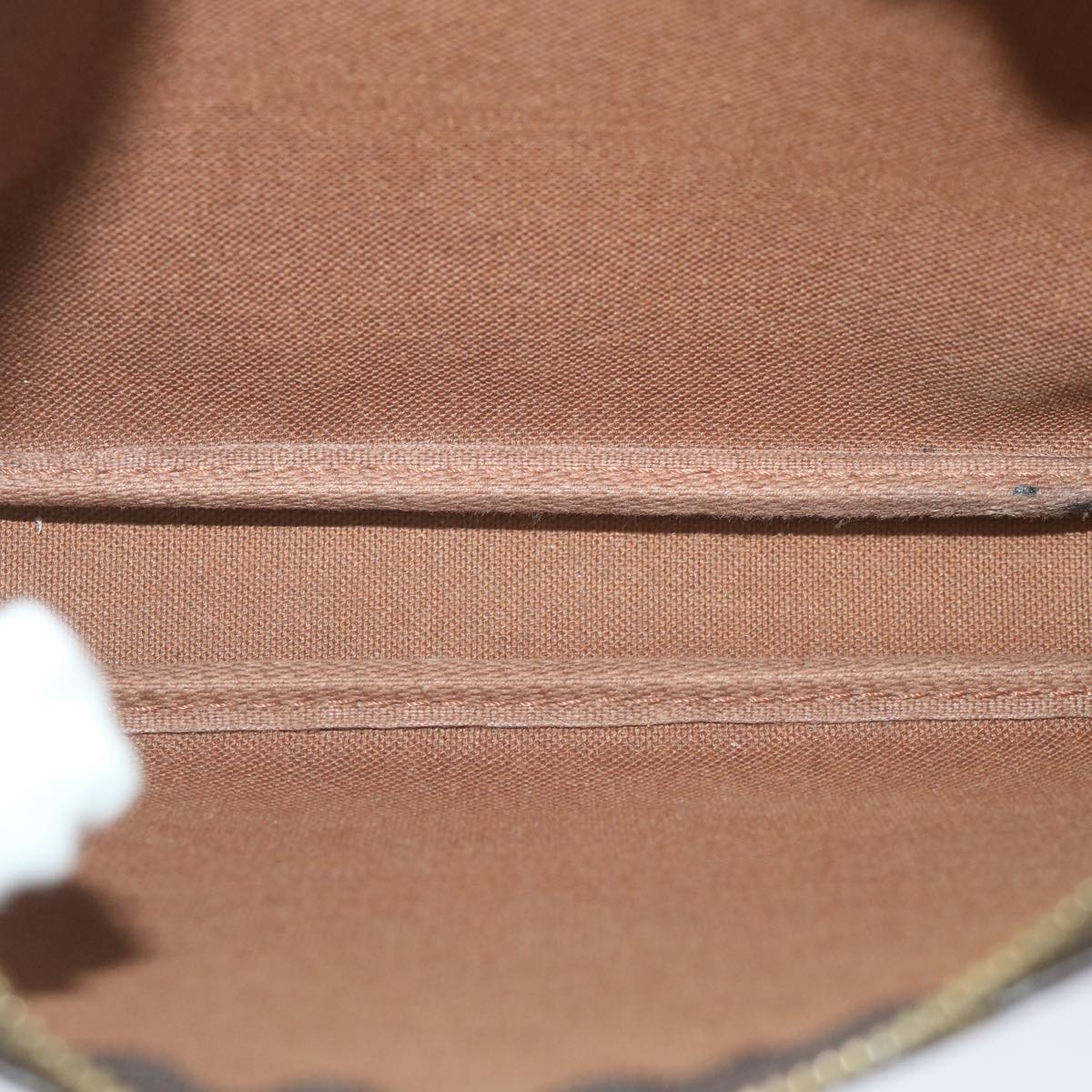 LO-LV bags 397