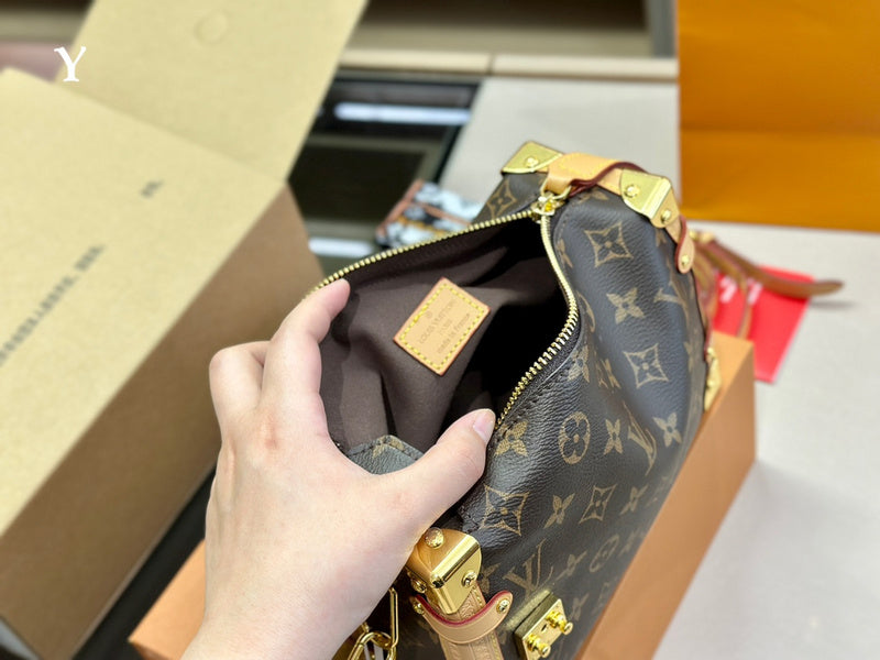 LO - LV Bags - 15089