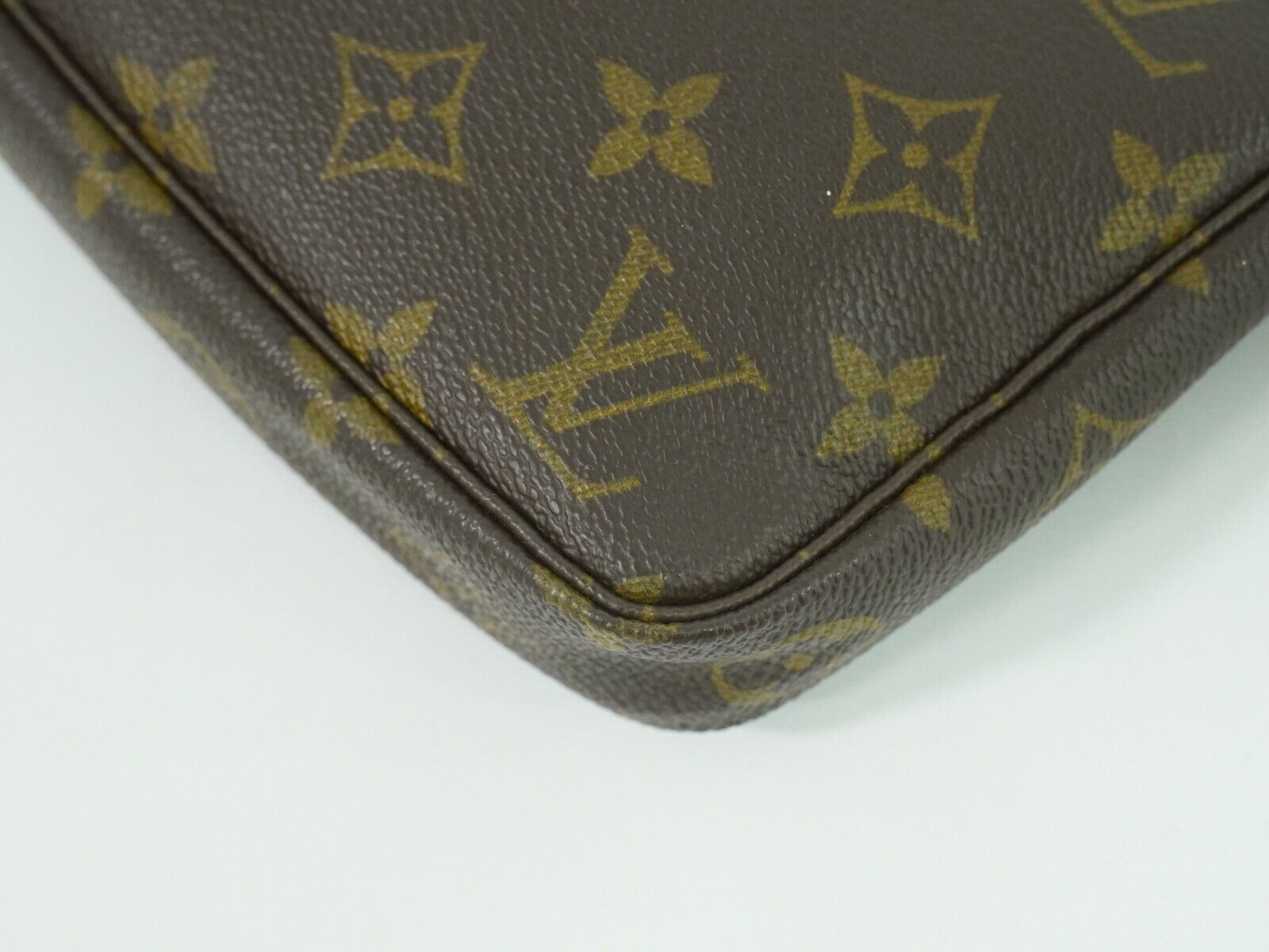 LO-LV bags 1616