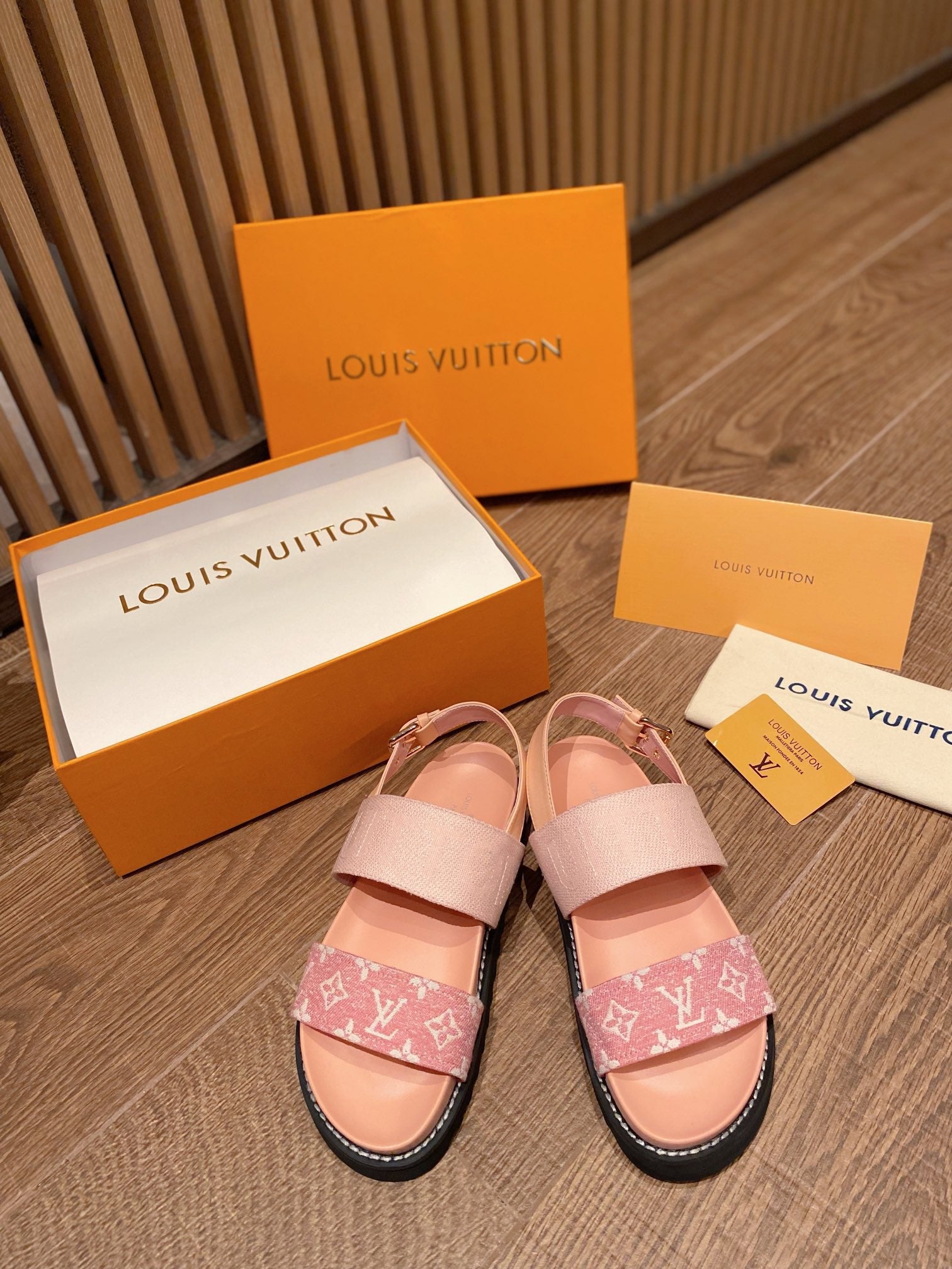 LO-LV bags 1993