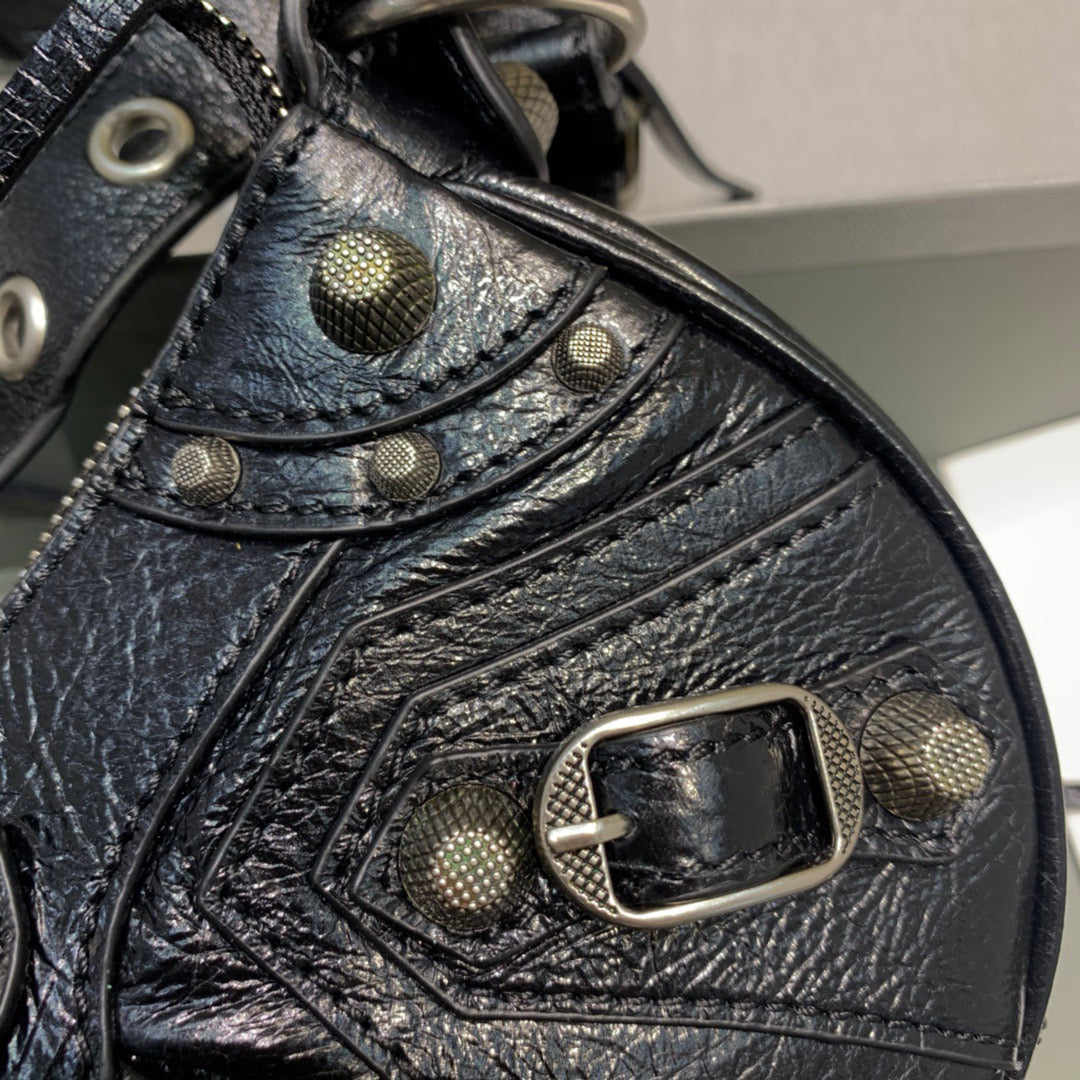 BLN-Ciaga Le Cagole XS Shoulder Bag In Black, For Women,  Bags 10.2in/26LO 671309210BK1000