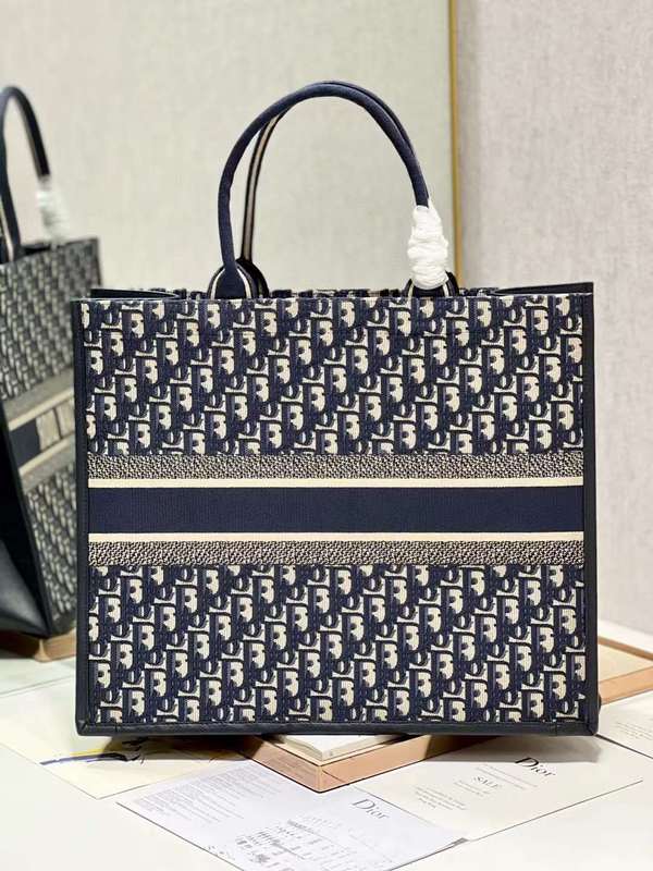 LO - DYOR   BAGS FOR WOMEN - FASHION LUXURY BAGS 027