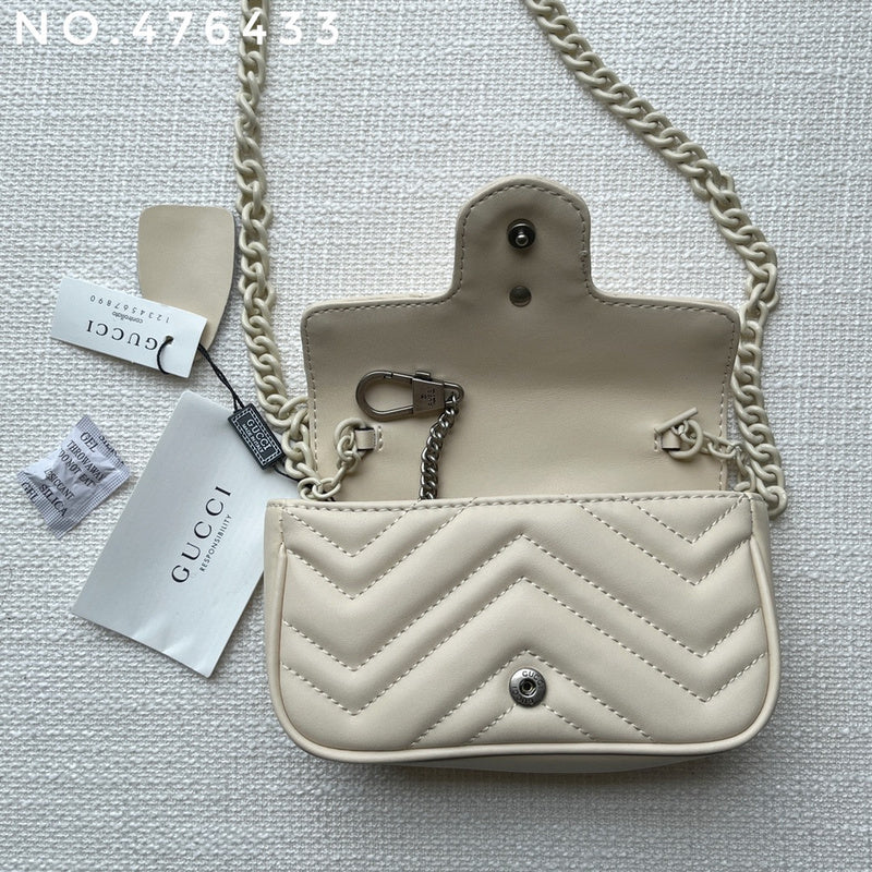 LO - GCC Bags - 1945