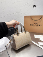 LO - CCH Bags - 380