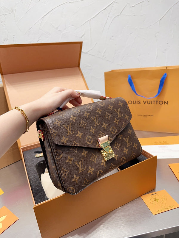 LO - LV Bags - 15024