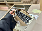 LO - CCH Bags - 032