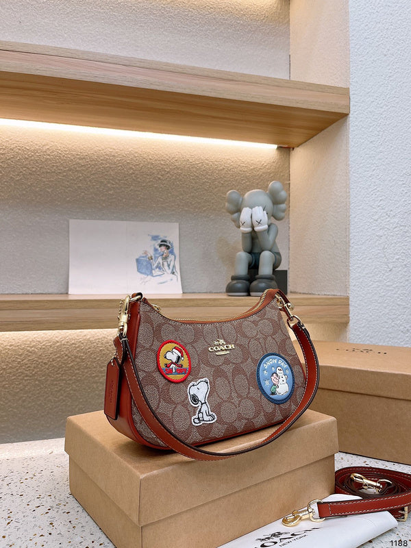 LO - CCH Bags - 303