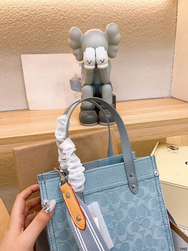 LO - CCH Bags - 069