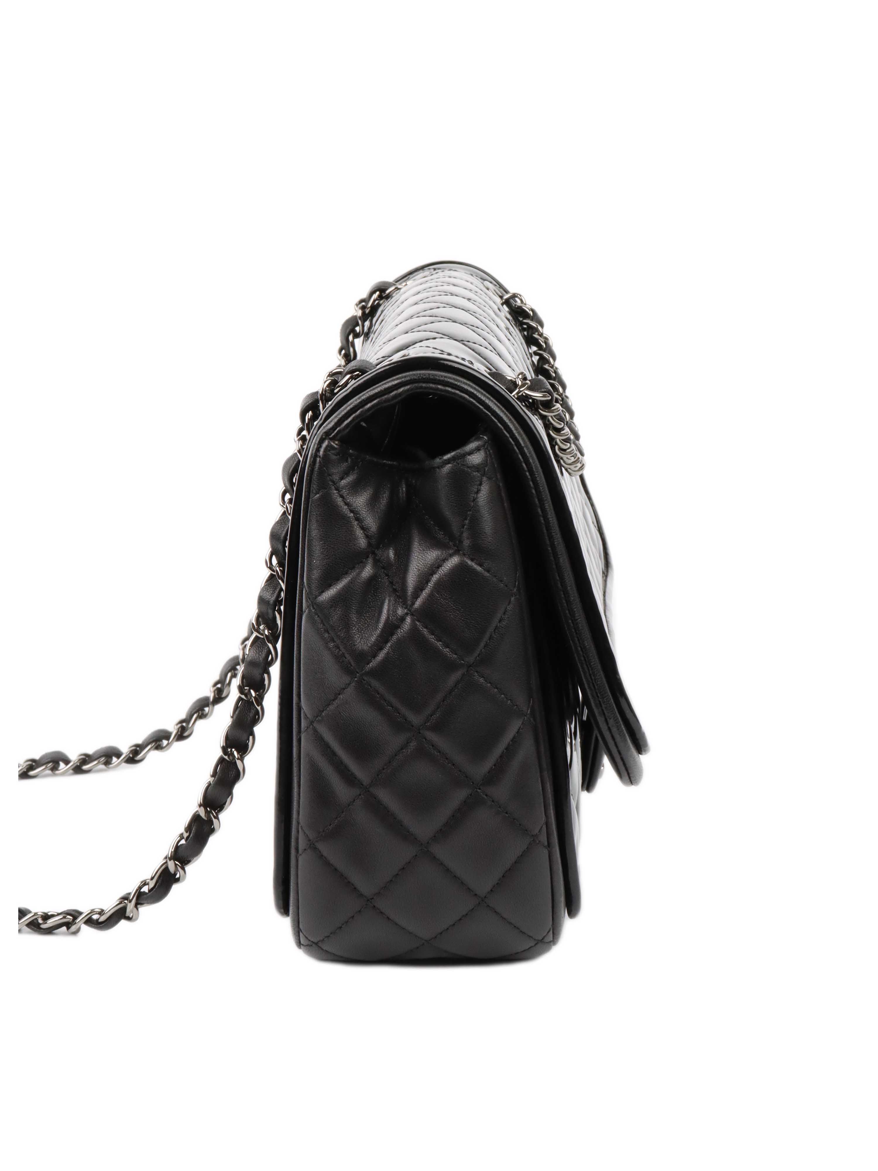 CHNL -  Patent Leather Classic Flap.