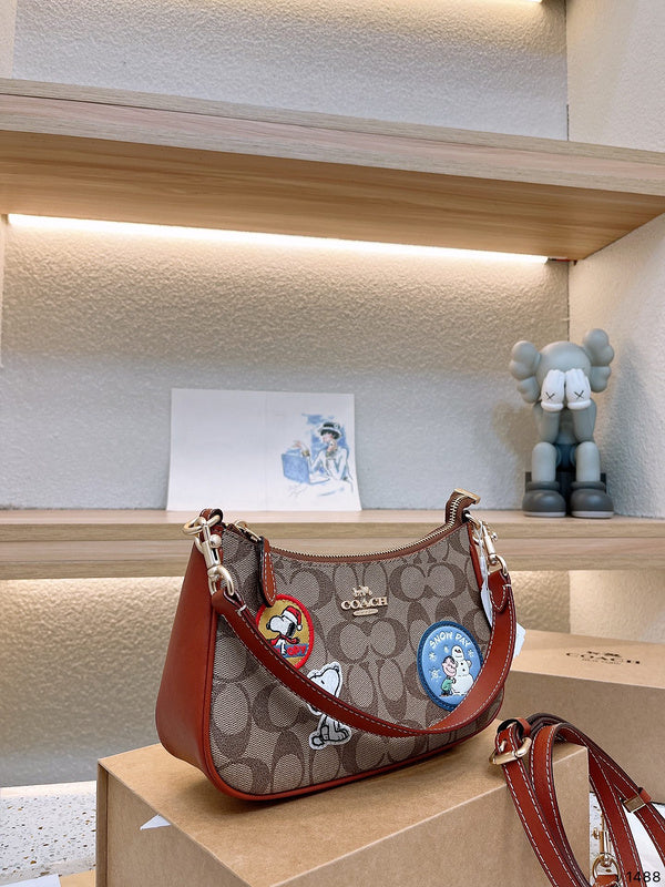 LO - CCH Bags - 201