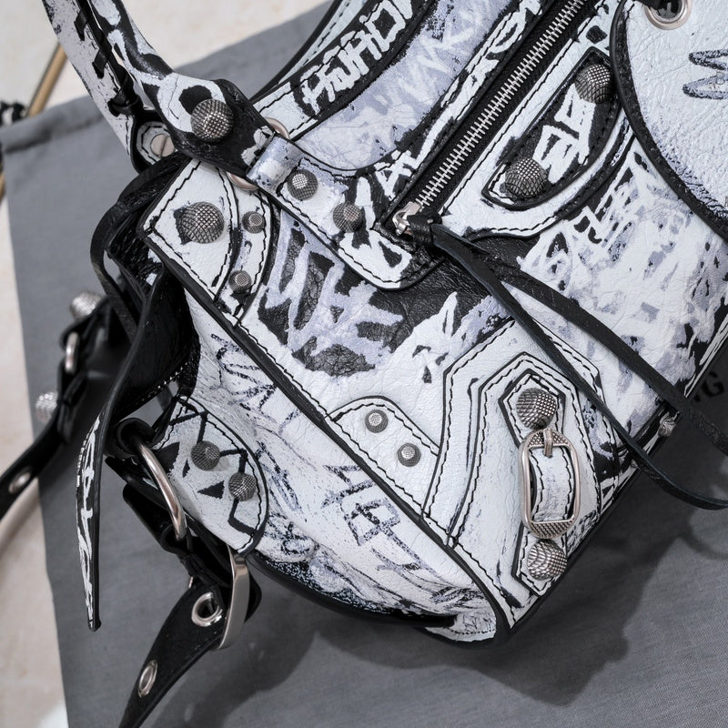 LO BAGS - BGA BAGS - 335