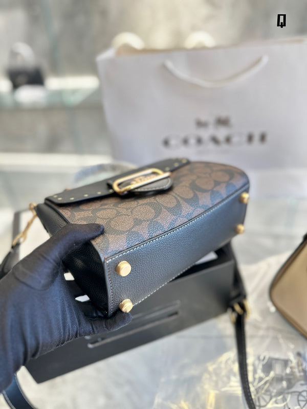 LO - CCH Bags - 231