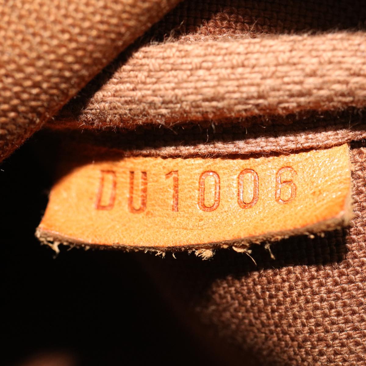 LO-LV bags 1137