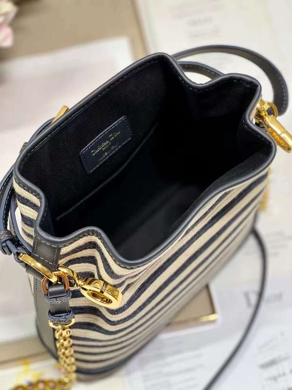 LO - DYOR   BAGS FOR WOMEN - FASHION LUXURY BAGS 026