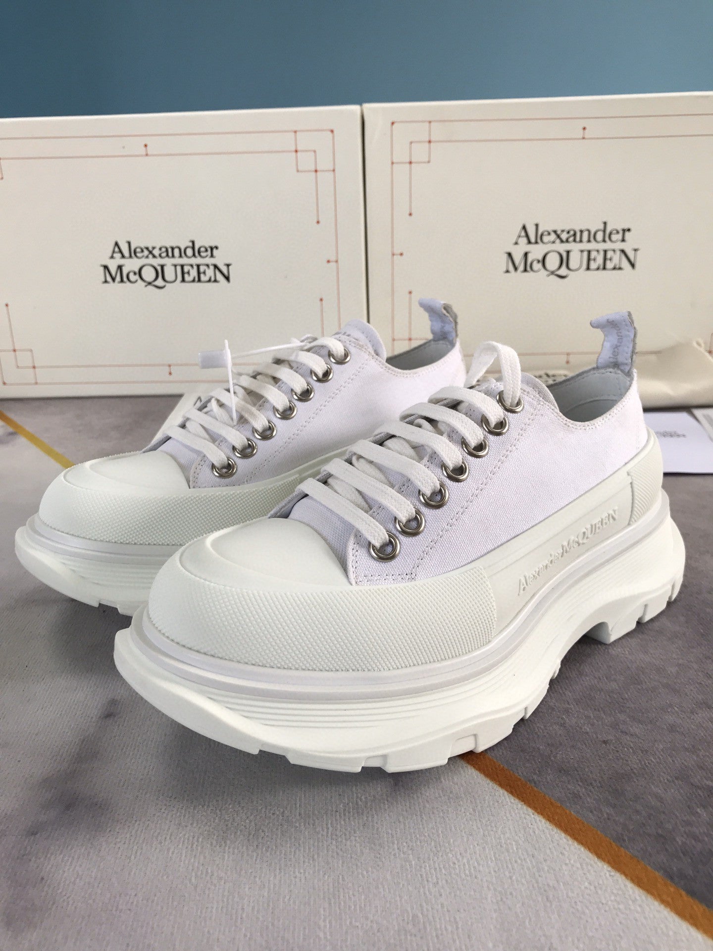 Alex - McQueen Tread Slick Lace Up Cotton White For Men 604257W4MV29000