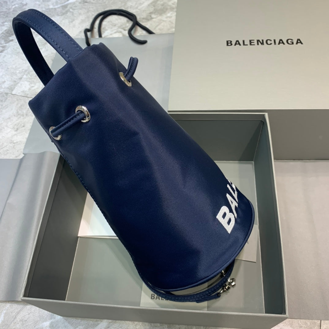 BLN-Ciaga Le Cagole Medium Bucket Bag In Dark Blue, For Women,  Bags 17.6in/45LO