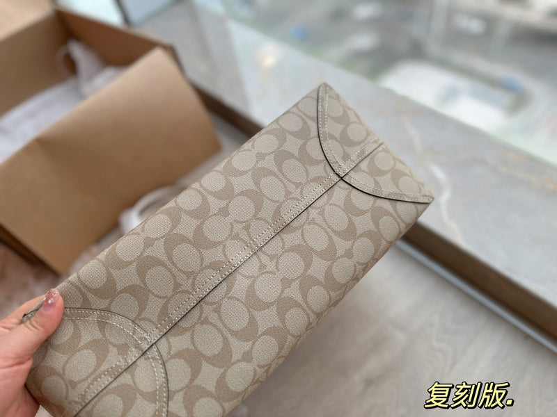 LO - CCH Bags - 415