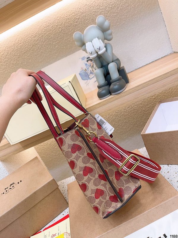 LO - CCH Bags - 096