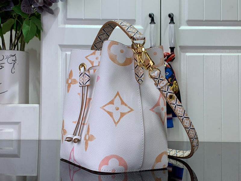 LO - LV Bags - 15239