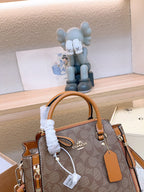 LO - CCH Bags - 105
