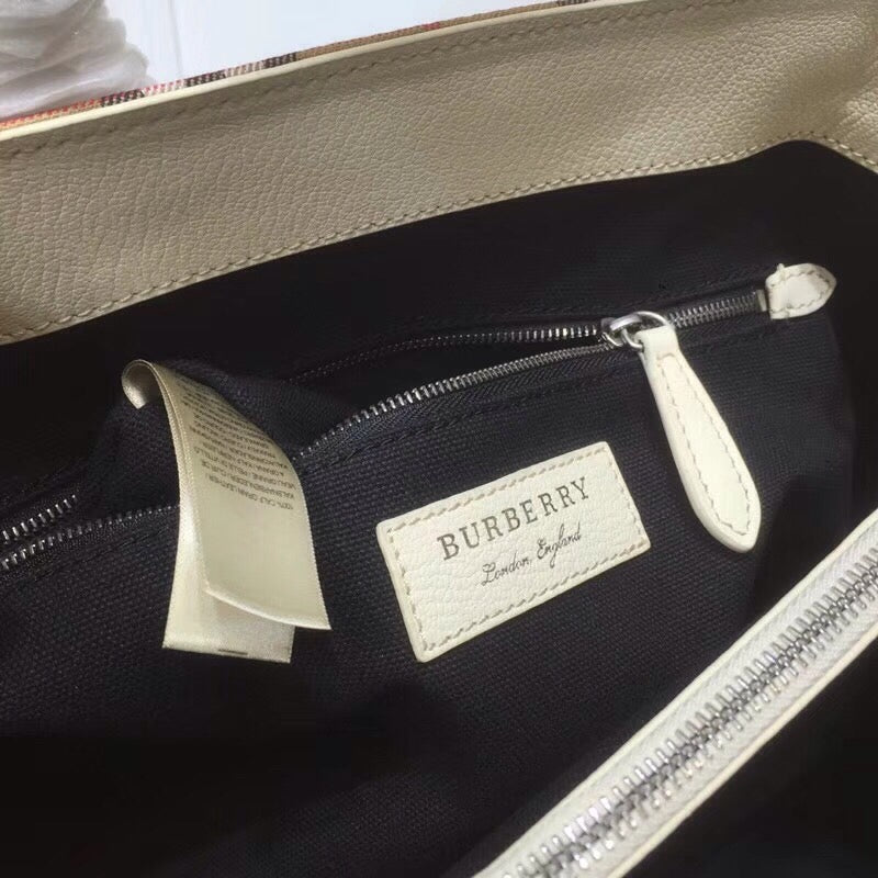 B-Berry - BB  House Check Derby Medium Banner Purse Tote White For Women, Women’s Bags 14in/35LO