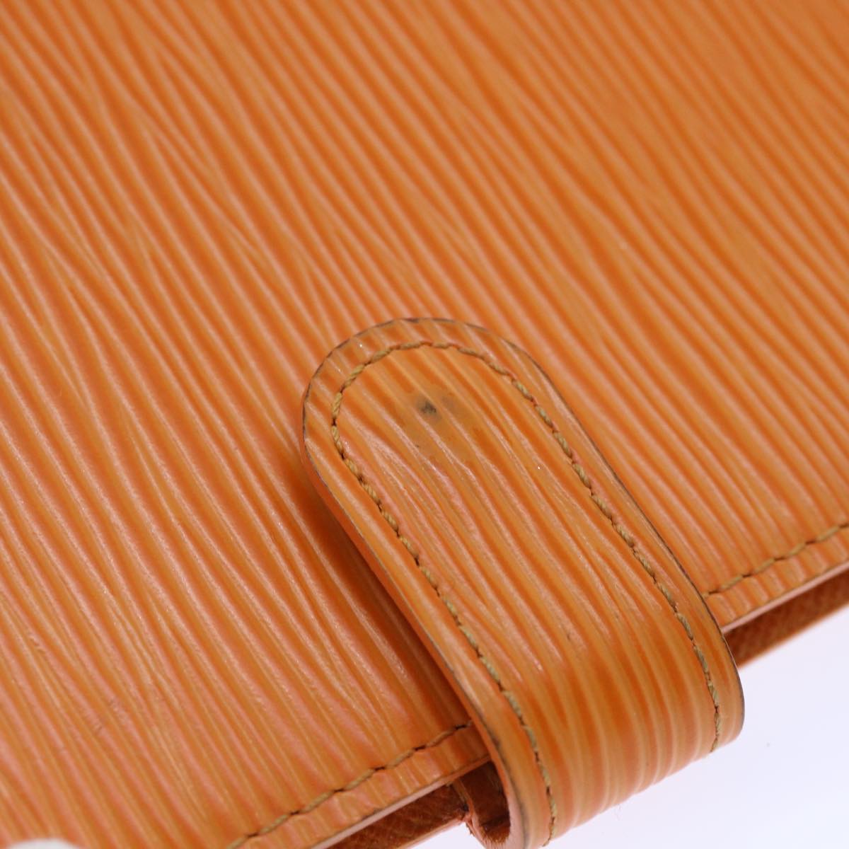 LO-LV bags 2327