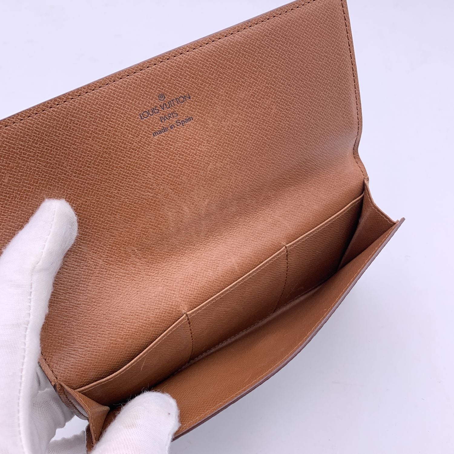 LO-LV bags 2824