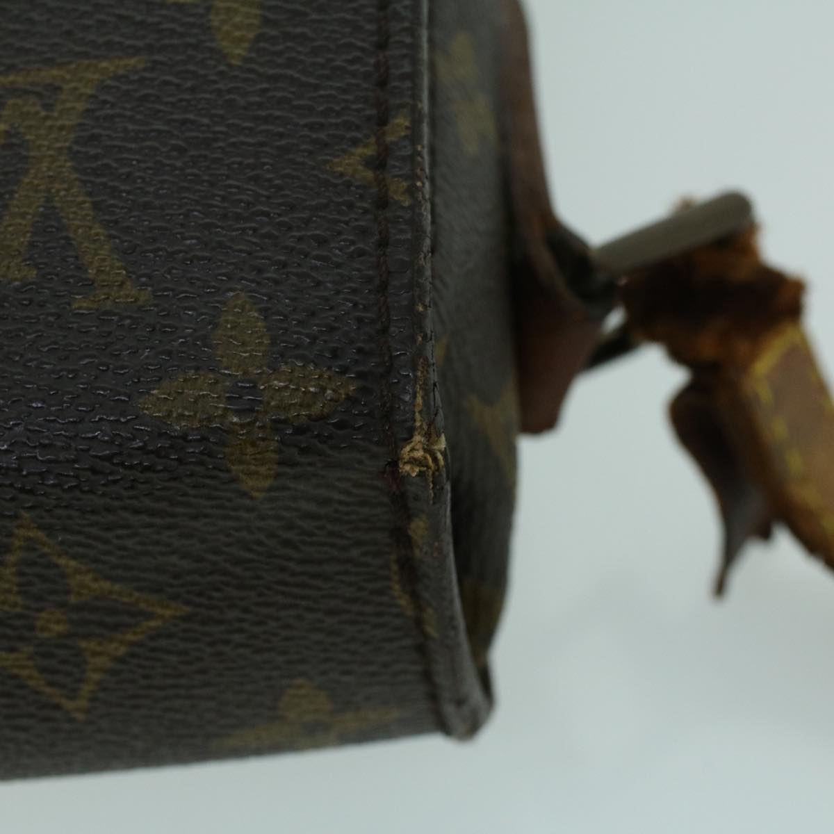 LO-LV bags 6430
