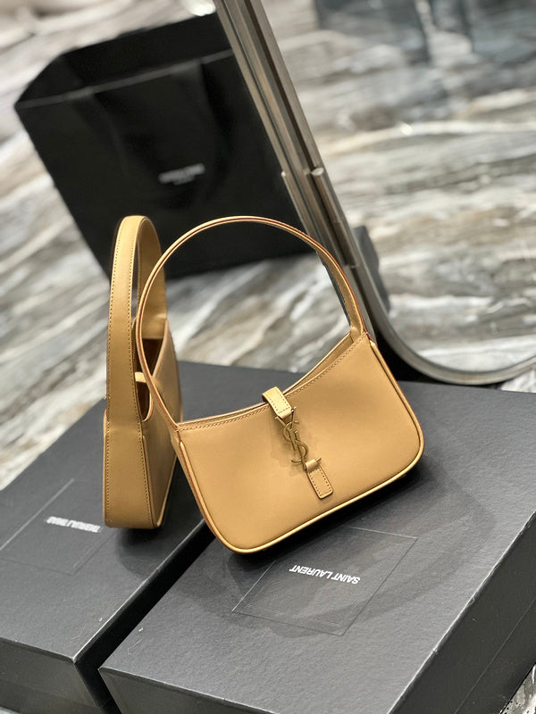 BB - YSL Bag - 2495