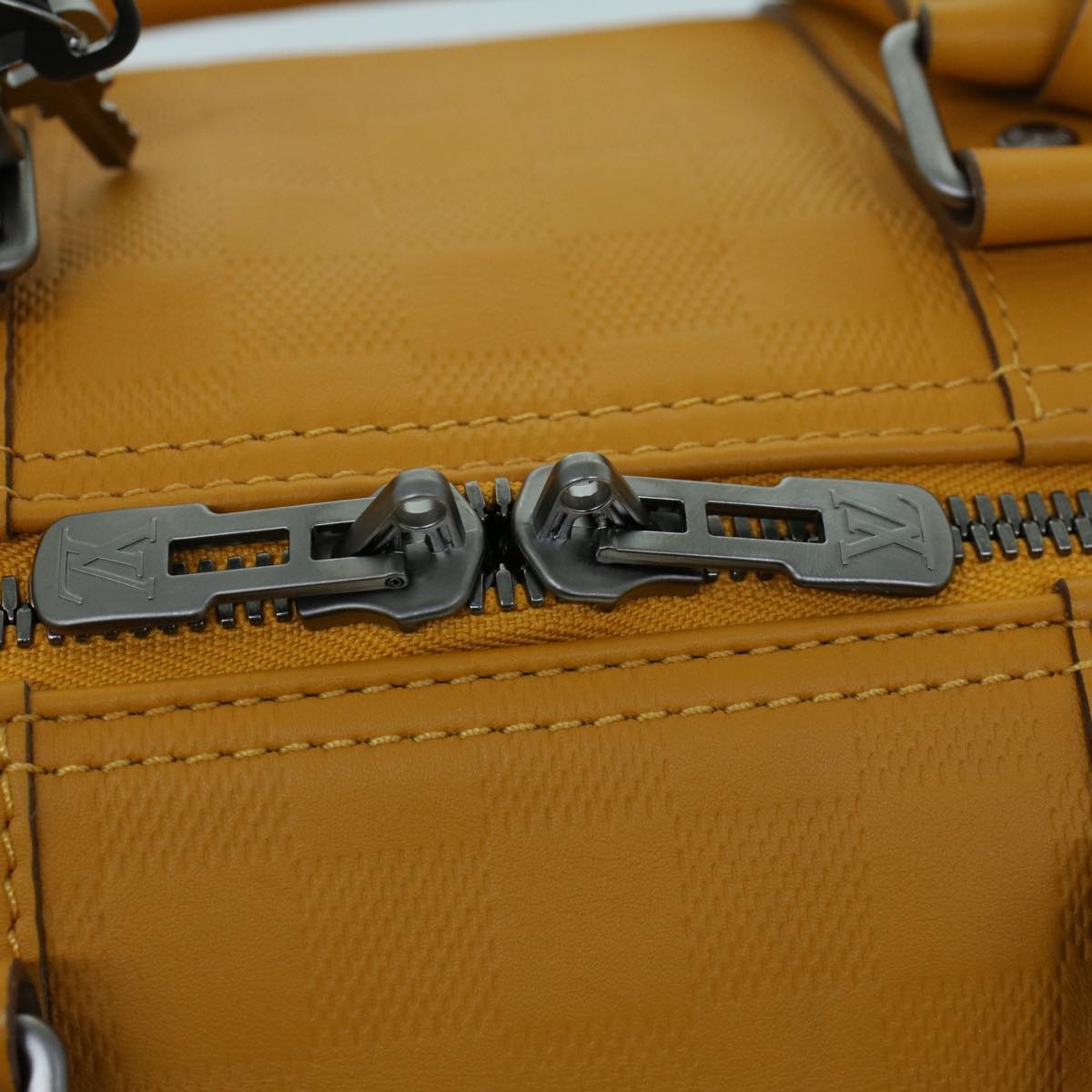 LO-LV bags 1688