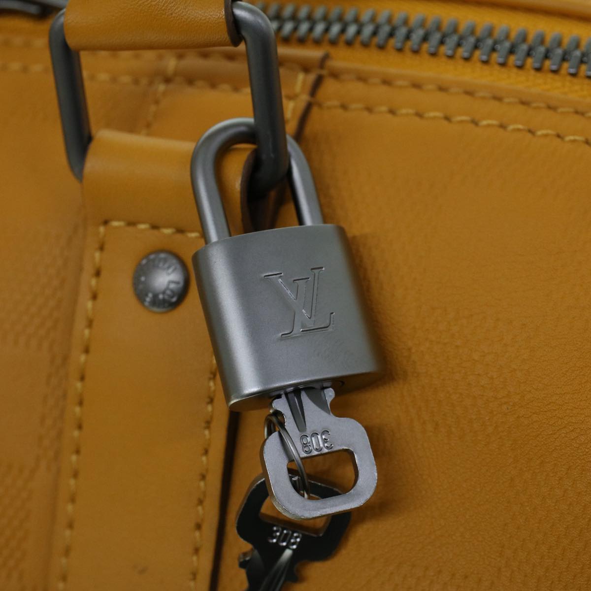 LO-LV bags 1688