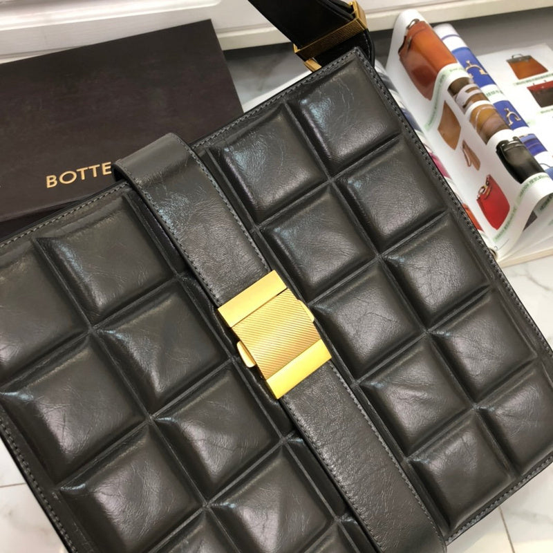 B-VENETA STYLISH HANBAGS FOR WOMEN - - 369