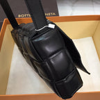 B-VENETA STYLISH HANBAGS FOR WOMEN - 352