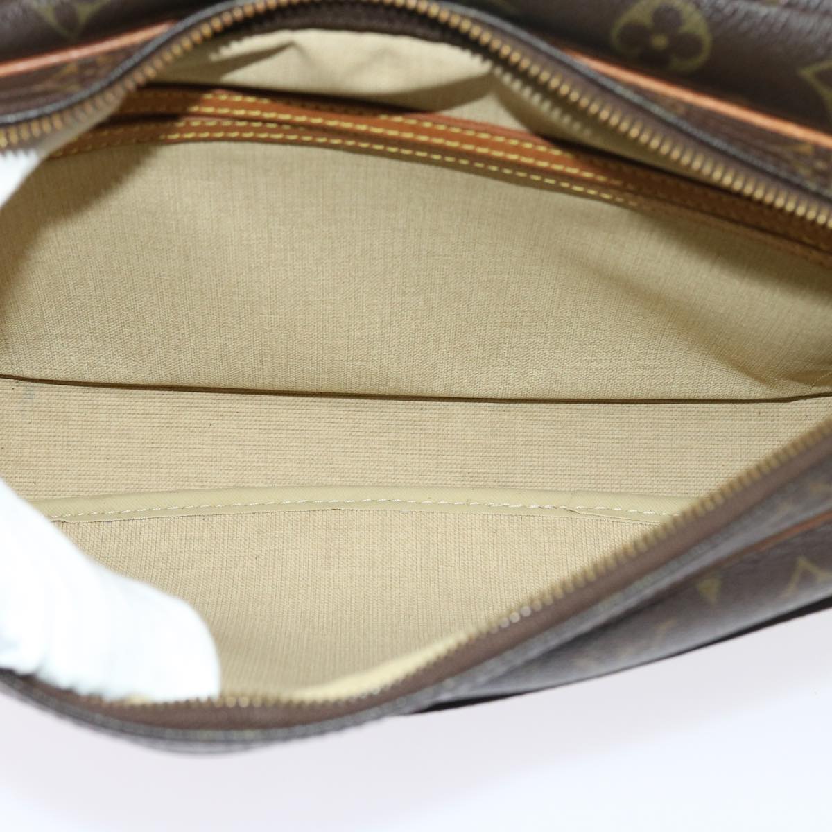 LO-LV bags 6458