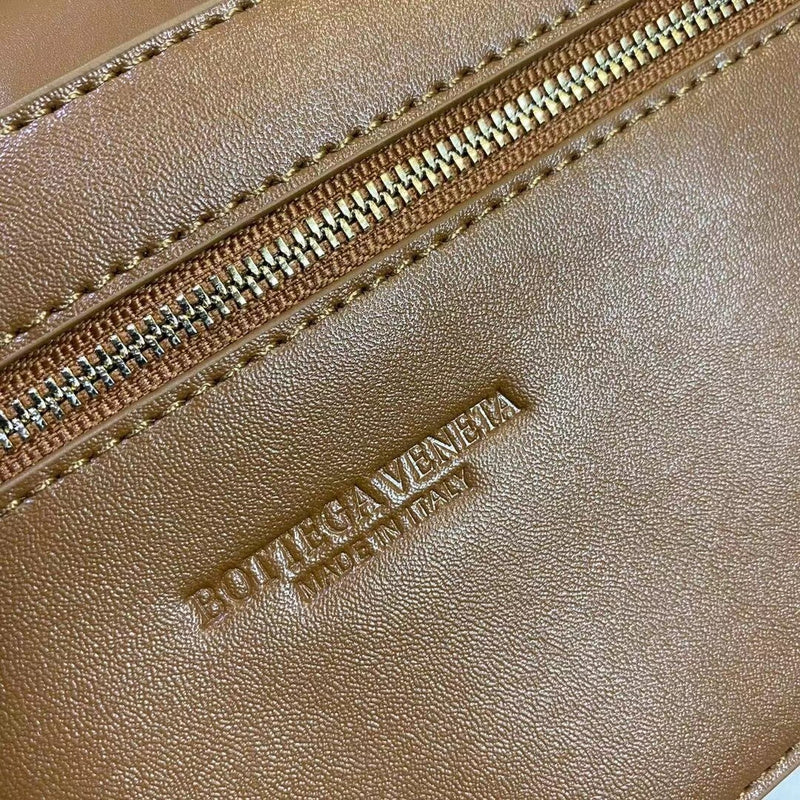 B-VENETA STYLISH HANBAGS FOR WOMEN - 209