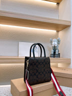 LO - CCH Bags - 441