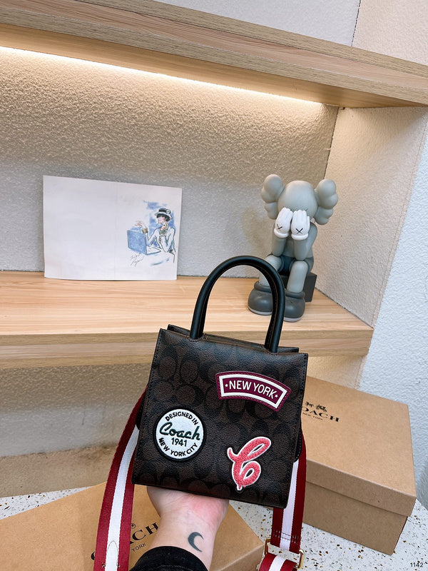 LO - CCH Bags - 441