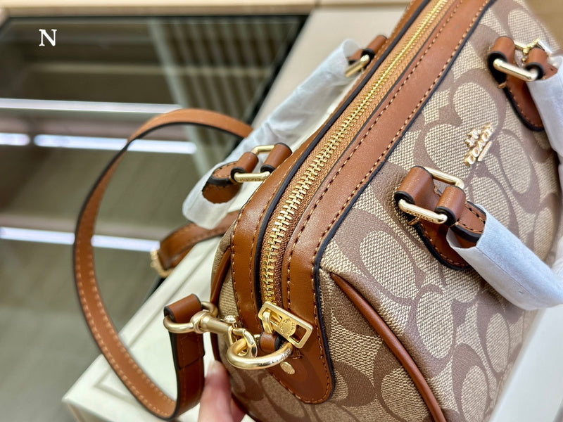 LO - CCH Bags - 076