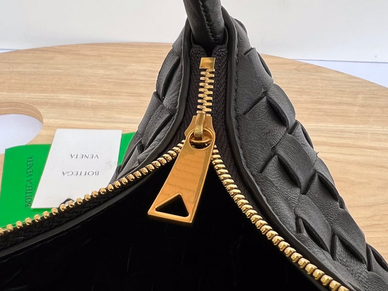 B-VENETA STYLISH HANBAGS FOR WOMEN  - 198