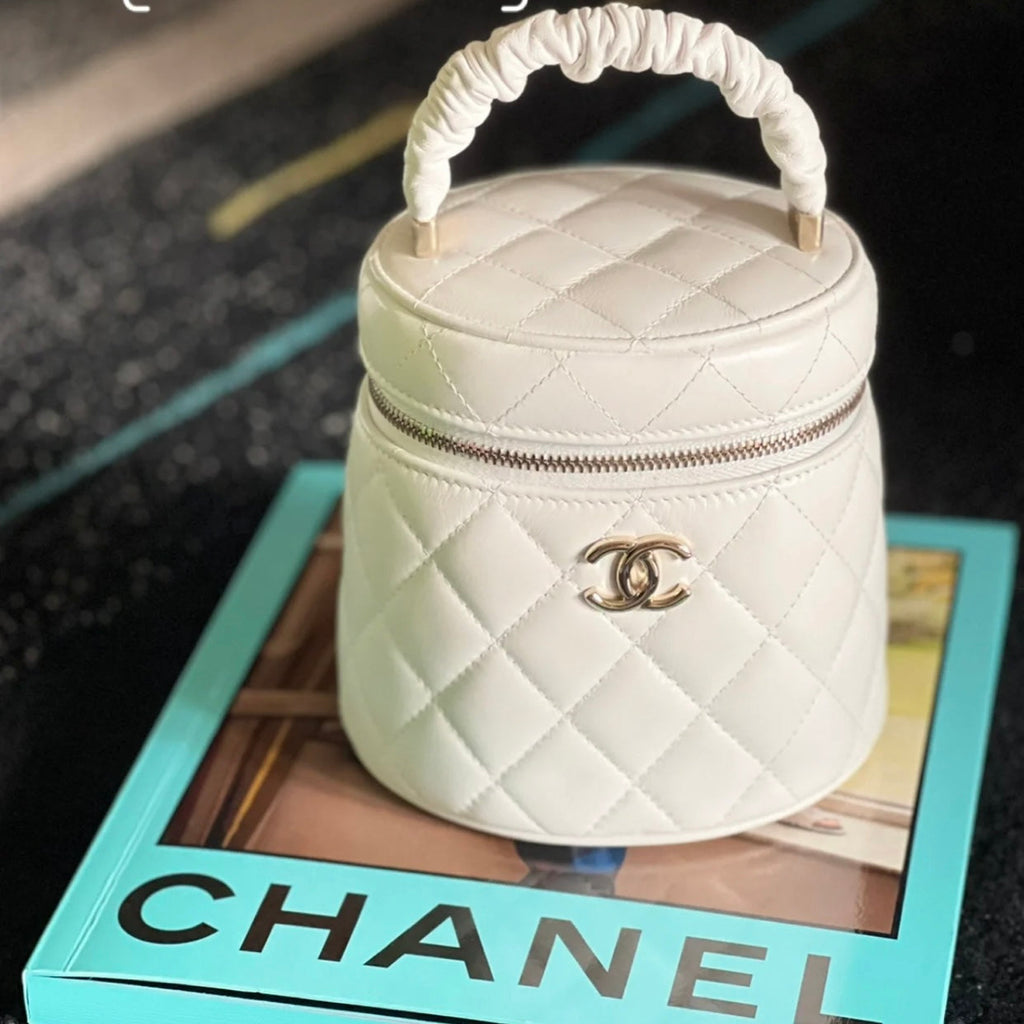 CHL - Small Vanity Case 16LO White For Women AS3210