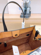 LO - CCH Bags - 038